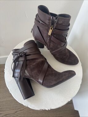 Sundance Women’s Dark Brown Suede & Leather Ankle Boots Wrap Straps  Size 39 EUC